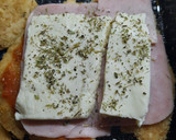 Foto del paso 3 de la receta: Milanesa a la napolitana con papas fritas y huevo