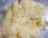 A picture of step 1 of Potato toast.
