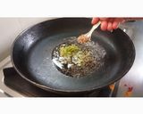 शेंगदाण्याची उसळ (shengdanyachi usal recipe in marathi) रेसिपी स्टेप 4 फोटो 