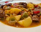 Foto del paso 5 de la receta Ternera guisada con pimientos y cebolla