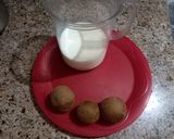 ચીકુ શેક (Chikoo Shake Recipe In Gujarati) રેસીપી સ્ટેપ1ફોટો