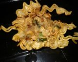 Foto langkah ke 3 dari resep Dadar Mie Sarang Puyuh.