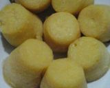 Foto langkah ke 5 dari resep Cupcake Kukus Keju no mixer.
