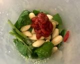 Foto del paso 1 de la receta Calabacín con pesto de almendras