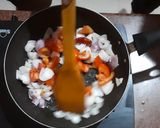 A picture of step 2 of Tangy Tomato Chutney.