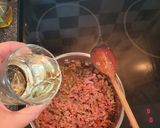 A picture of step 2 of White bolognese.