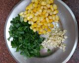 A picture of step 1 of Corn spinach cheese toast.