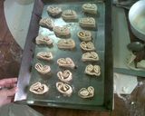 Foto del paso 5 de la receta: Orejitas de hojaldre