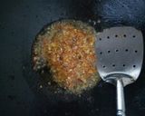 Foto langkah ke 3 dari resep Ayam Suwir Pedas Manis.