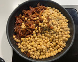 Foto del paso 6 de la receta: Garbanzos con níscalos y panceta