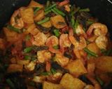 Foto langkah ke 5 dari resep Sambal goreng paru dan udang.