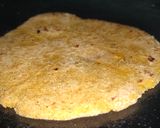 मक्की की रोटी(makki ki roti recipe in hindi) रेसिपी चरण 3 फोटो