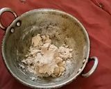 A picture of step 2 of Honey gulkand gujiyas.
