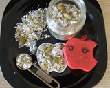 A picture of step 3 of Homemade Mouthfresherner mukhwas.
