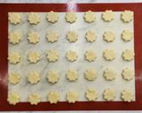 Foto del paso 7 de la receta: ✨💖Galletitas de queso de mi abuela💖✨Se desarman en el paladar, doradas por fuera, tiernas por dentro