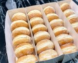 A picture of step 4 of Fuflfy donuts.