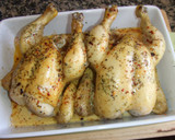 Foto del paso 1 de la receta: Pollitos al horno con patatitas a la mantequilla