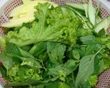 Hình bước làm 2 của món Cuốn chả cá