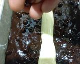 Foto langkah ke 5 dari resep Double Choco Banana Bread.