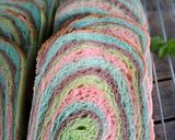 Foto langkah ke 9 dari resep ROTi TAWAR SUSU RAINBOW.