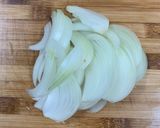Hình bước làm 2 của món Miến xào bò kiểu Hàn - Japchae phiên bản siêu thịt 🥩🥩🥩
