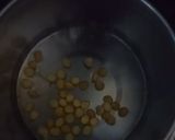 A picture of step 3 of Kanchipuram Idli.