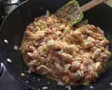 Foto del paso 4 de la receta: Tarta de pollo con jamón y queso