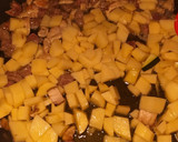 Foto del paso 1 de la receta: Sofrito de carne y champiñón y verdura