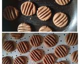 Foto langkah ke 4 dari resep Chocolatos Cookies (4 Bahan & No oven).