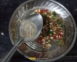 A picture of step 4 of Paan Coconut Ladoo.