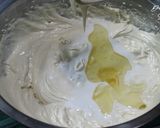 Foto langkah ke 4 dari resep Bolu Kopi Tiramisu Kukus.