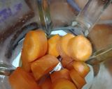 Foto langkah ke 4 dari resep Jus Wortel-Tomat-Jeruk Nipis.