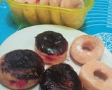 Foto langkah ke 12 dari resep Donat Bomboloni Stroberi.