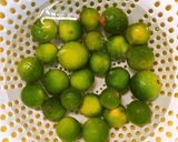 Hình bước làm 2 của món Chân Gà Ngâm Sả Tắc