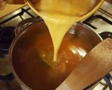 Tojásleves kenyérkockával recept fázis 3 fotója