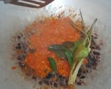 Foto langkah ke 3 dari resep Tumis Bunga dan Daun Pepaya.
