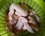 Foto langkah ke 2 dari resep SOP sayap ayam rempah..yumii,,, 🤩.