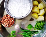 A picture of step 2 of Sabudana Vada.