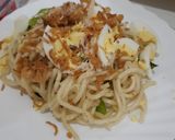 Foto langkah ke 6 dari resep Mie Goreng Bu Toera Jember.