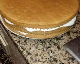 Foto del paso 5 de la receta: Tarta de nata y fresas