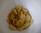 Foto del paso 3 de la receta: Pollo de mar al wok con papas
