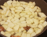Foto del paso 9 de la receta: Carrilleras de Ibérico al horno con Patatas Encebolladas