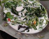 Foto langkah ke 7 dari resep Kangkung Kuah Santan.