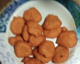 A picture of step 5 of Kosai doya/yam fritters.