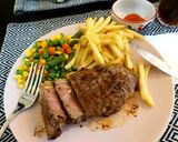 Foto langkah ke 4 dari resep Sirloin Steak.