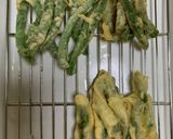 A picture of step 13 of Green Bean Tempura.