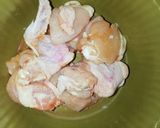 Foto langkah ke 1 dari resep Ayam Kecombrang Masak kecap.