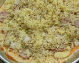 Foto langkah ke 3 dari resep Pizza panggang homemade.