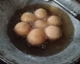 Foto langkah ke 4 dari resep Bola Bola Tepung Ketan.