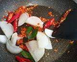 Foto langkah ke 3 dari resep Cumi Saus Padang.
